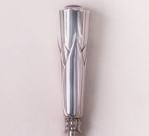 Torah Ornaments/Judaic Silver Pointer Closeup